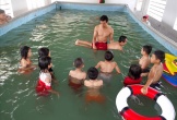Hà Tĩnh: Tăng cường dạy bơi và kĩ năng sống cho học sinh trong dịp hè