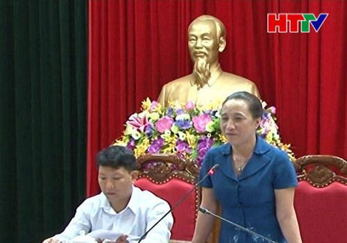 Bà Nguyễn Thị Gái, Chủ nhiệm UBKT Tỉnh ủy chủ trì Hội nghị giao ban công tác kiểm tra, giám sát và triển khai nhiệm vụ trong thời gian tới.