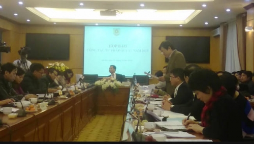  Toàn cảnh buổi họp báo quý IV/2015 của Bộ Tư pháp.
