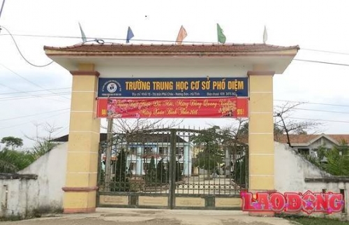 Cổng trường THCS Phố Diệm, nơi xẩy ra vụ hành hung 