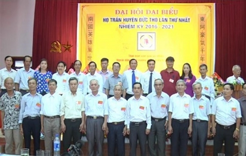 Ban chấp hành họ Trần Đức Thọ nhiệm kỳ 2016-2012 lên nhận nhiệm vụ 