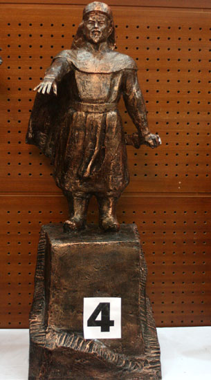 Mẫu tượng số 4 của nhóm tác giả Nguyễn Kim Xuân. (ảnh Nhân Dân)