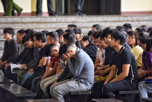Hơn 40 con bạc hầu tòa tại Phú Thọ trong tháng 11. Ảnh: Giang Huy.