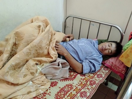 Ông Đào Hữu Thiên hiện đang điều trị tại bệnh viện ĐK Hà Tĩnh.