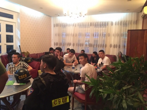 Nhóm người Trung Quốc bị phát hiện trong khách sạn