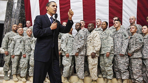 Obama thăm lực lượng Mỹ tại Iraq năm 2009. Ảnh: AFP.