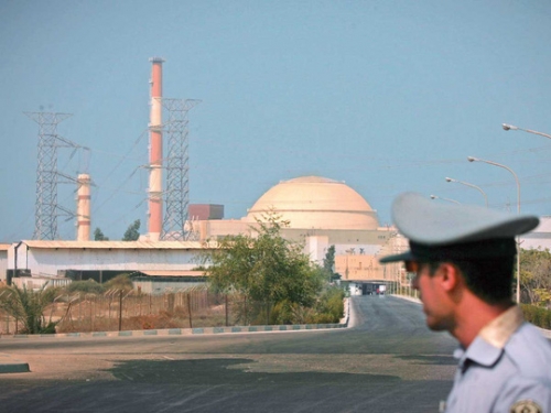 Nhà máy hạt nhân Bushehr "ngốn" của Iran 12 tỉ USD. Ảnh: Gulf News