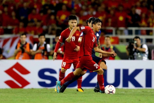 Cả Quang Hải lẫn Văn Đức đều ghi bàn trong chiến thắng của đội tuyển Việt Nam trước Philippines