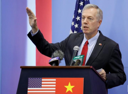 Cựu Đại sứ Mỹ tại Việt Nam Ted Osius (Ảnh: Reuters)
