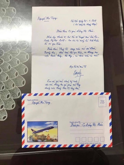 Hình ảnh bức thư Tổng Bí thư, Chủ tịch nước Nguyễn Phú Trọng chúc mừng năm mới cô giáo Đặng Thị Phúc được gia đình cô trân trọng, xúc động chia sẻ.