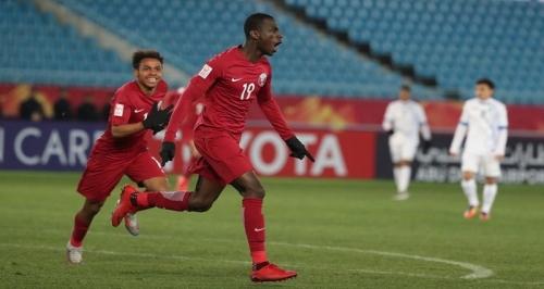 Tay săn bàn Ali Almoez là cầu thủ bất hợp pháp của Qatar tại Asian Cup 2019?