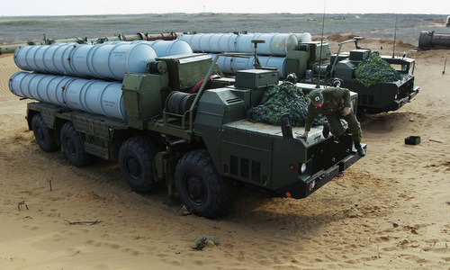 Xe phóng đạn thuộc tổ hợp S-300PS Nga. Ảnh: Spunik.
