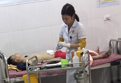 Sau khi truy sát cả gia đình, nghi phạm Trương Mạnh Tuấn bị thương phải nhập viện cấp cứu