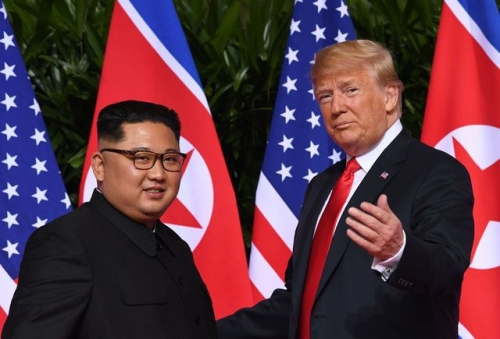 Nhà lãnh đạo Triều Tiên Kim Jong-un và Tổng thống Mỹ Donald Trump (Ảnh: AFP)