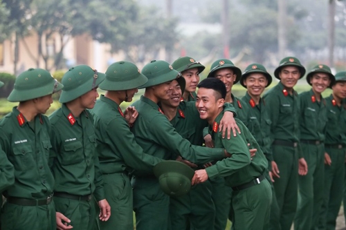 Thanh niên Hà Nội tình nguyện lên đường nhập ngũ năm 2019. Ảnh: Gia Chính