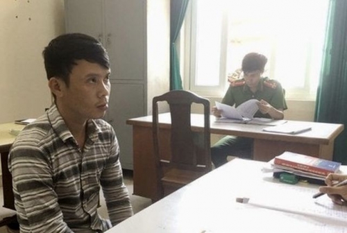 Trần Văn Hải - đối tượng lấy ghế đánh vào đầu cán bộ công an phường - một trong 4 đối tượng vừa nhận quyết định khởi tố về tội "Chống người thi hành công vụ" ở Đà Nẵng