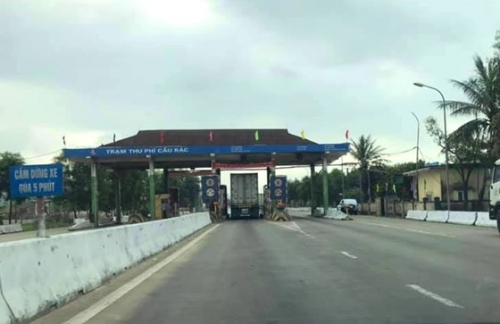 Trạm thu phí Cầu Rác trên quốc lộ 1A qua Hà Tĩnh đã tạm dừng thu phí