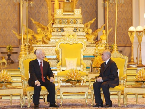 Tổng Bí thư, Chủ tịch nước Nguyễn Phú Trọng hội đàm với Quốc vương Campuchia Norodom Sihamoni. Ảnh: TTXVN