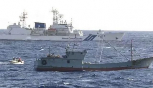 Thuyền trưởng tàu cá Trung Quốc bị bắt giữ gần Nhật Bản (Ảnh: Lực lượng bảo vệ bờ biển Nhật Bản)
