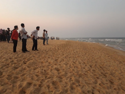 Khu vực biển Bình Minh nơi các em học sinh tắm biển và tử vong ẢNH: NAM THỊNH