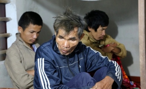 Người phụ nữ trong căn nhà có 3 người điên: