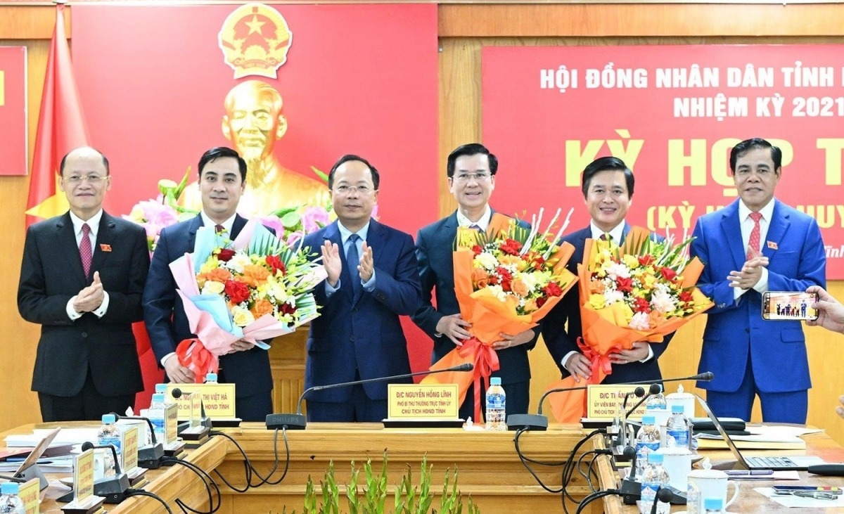 Bí thư Đảng ủy xã được bầu làm Phó Chủ tịch tỉnh Hà Tĩnh