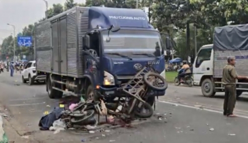 Tai nạn liên hoàn, tài xế xe gắn máy kéo rơ-mooc chở rác tử vong tại chỗ