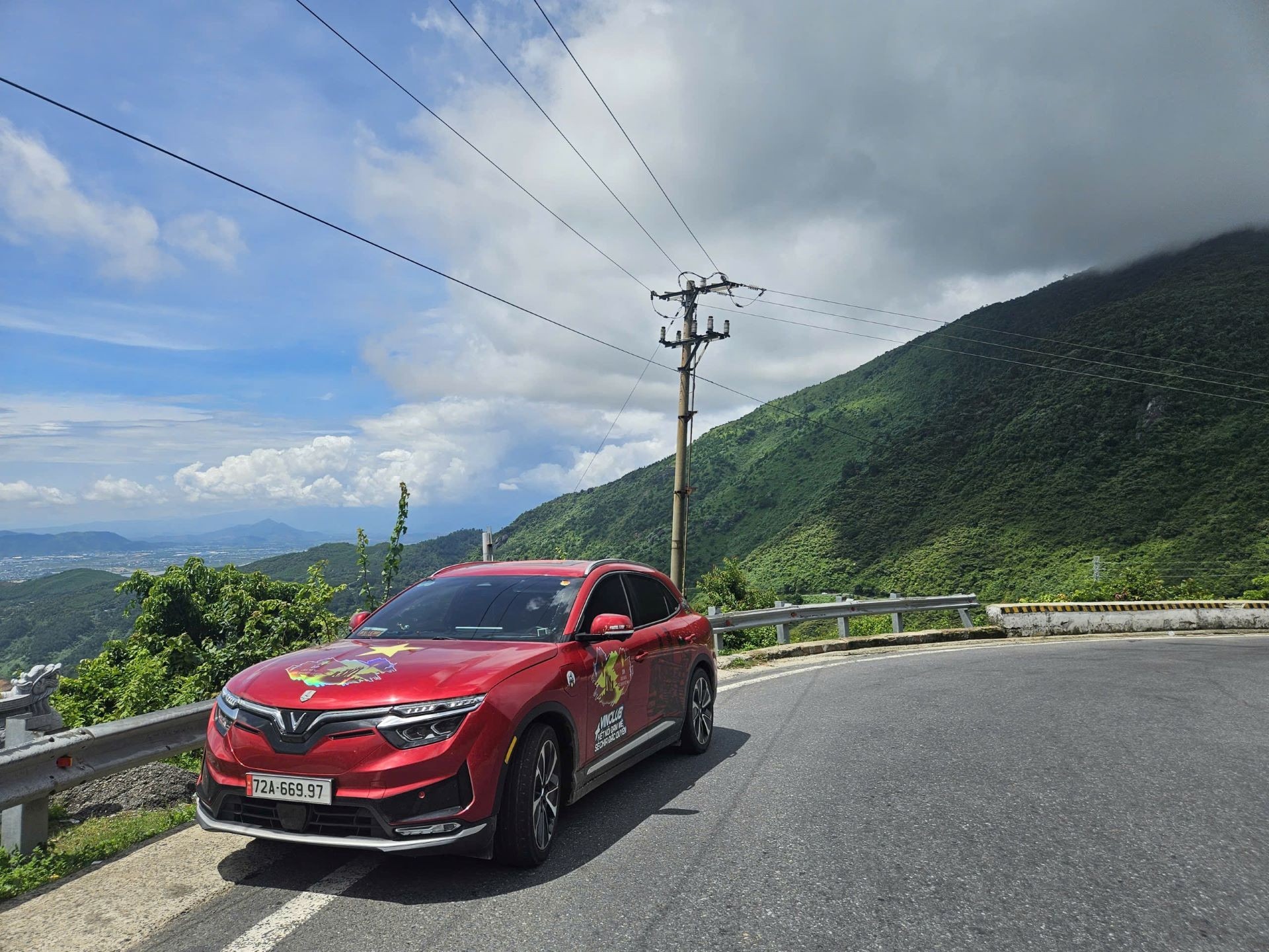 Chủ xe VF 8 sau hành trình gần 79.000 km: “Xe điện Việt đã thay đổi cuộc sống và thói quen di chuyển của tôi”