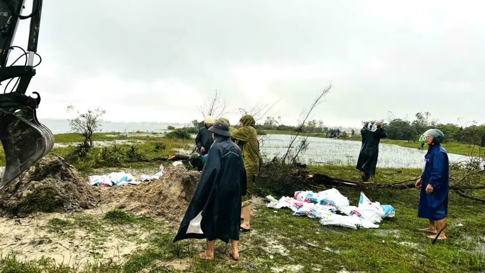 Hà Tĩnh: Khẩn trương khắc phục sự cố vỡ bờ moong mỏ sắt Thạch Khê