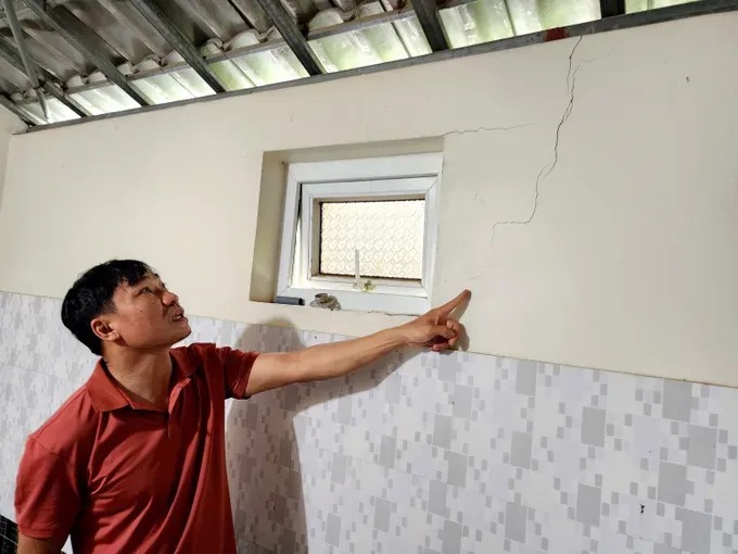 Vụ nâng cấp quốc lộ 8A (tỉnh Hà Tĩnh) làm nứt nhà dân: Nhiều hộ dân mỏi mòn chờ bồi thường