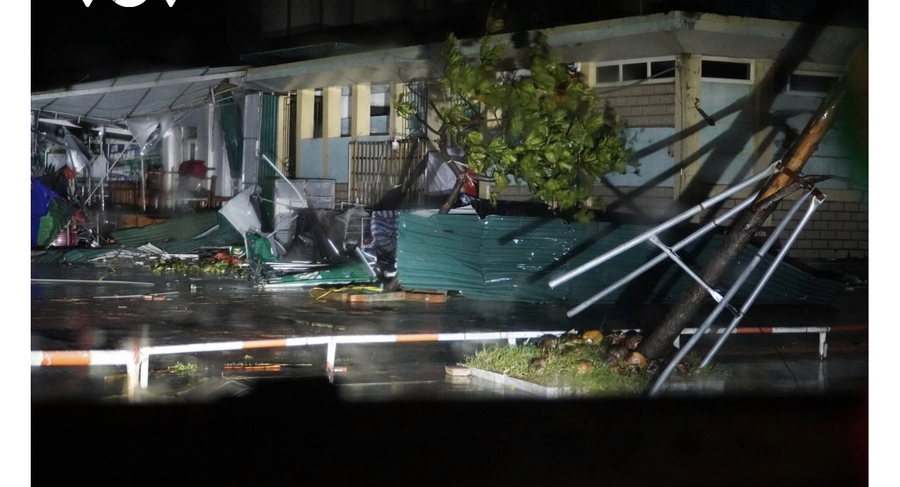 Bão số 5 gây mưa lớn, Hà Tĩnh di dời 17.000 người đến nơi an toàn