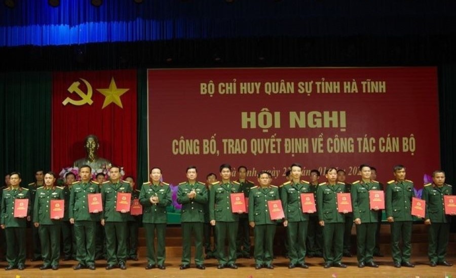 Hà Tĩnh: Bổ nhiệm 137 phó chỉ huy trưởng, chính trị viên phó quân sự cấp xã