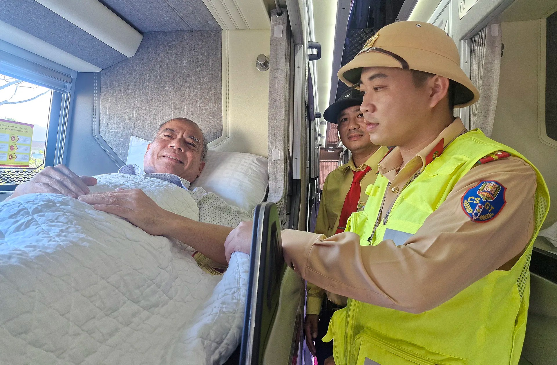 Hà Tĩnh: Tăng cường huy động lực lượng, đảm bảo an toàn giao thông