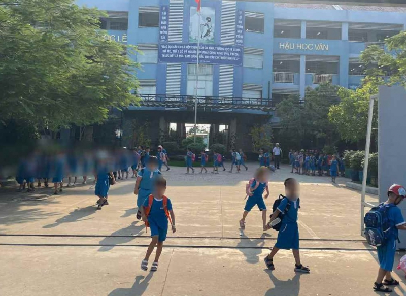 Đề nghị đình chỉ giáo viên phạt học sinh phải tự dùng kim chích vào tay