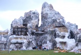 Xây dựng những hang đá khổng lồ chào đón Giáng sinh ở Hà Tĩnh