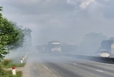 Hà Tĩnh: đốt rơm rạ tràn lan, khói bụi bủa vây quốc lộ 1A