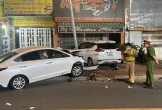 Nữ tài xế tông hàng loạt xe máy dừng đèn đỏ, 2 người tử vong