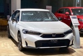 Đúng 1 năm trước, loạt xe mới mở bán tại Việt Nam: Có cả sedan, SUV, bán tải, các mẫu hybrid từng 'hot' nay giảm giá cả trăm triệu đồng