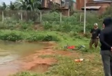 Rủ nhau ra ao tắm, 2 cháu nhỏ bị đuối nước