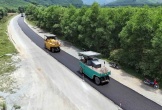Hà Tĩnh: Sửa chữa nhanh hư hỏng trên đường ven biển Xuân Hội-Thạch Khê-Vũng Áng