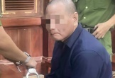 Nghĩ vợ ngoại tình với cháu ruột rồi đâm vợ suýt chết