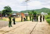 Sau mâu thuẫn, con rể nổ súng nhiều phát vào nhà cha vợ, cướp xe máy bỏ trốn