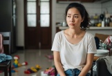 Chị chồng vỡ nợ, đưa cả nhà 4 người về “ăn vạ” vợ chồng tôi