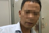 Người đàn ông bóp cổ, đấm vào mặt cảnh sát giao thông
