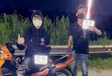 Tạm giữ 4 thanh thiếu niên chém biển số xe, livestream TikTok