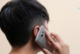 Bán sạch trâu bò giúp anh trai “tìm con”, đôi vợ chồng vùng cao bật khóc sau một cuộc điện thoại từ Hà Nội