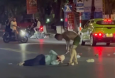 Bắt “ma men” đánh đập dã man người phụ nữ trên đường phố trong đêm